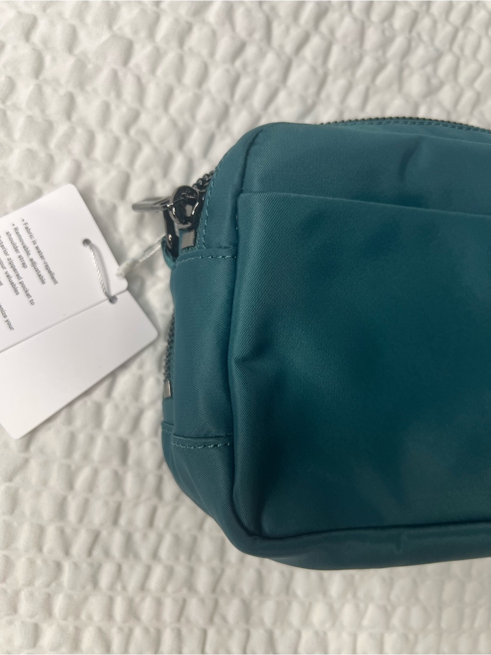 Lululemon Everywhere Crossbody Bag 2L Deep Marina Gunmetal - Picture 5 of 5